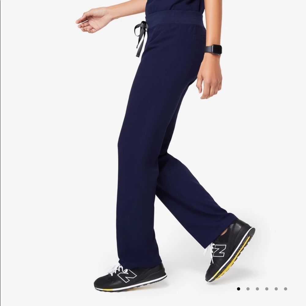 Figs Livingston Basic Scrub pants.